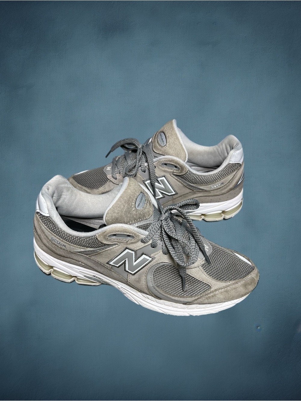 New Balance 2002R Mens Sneakers
